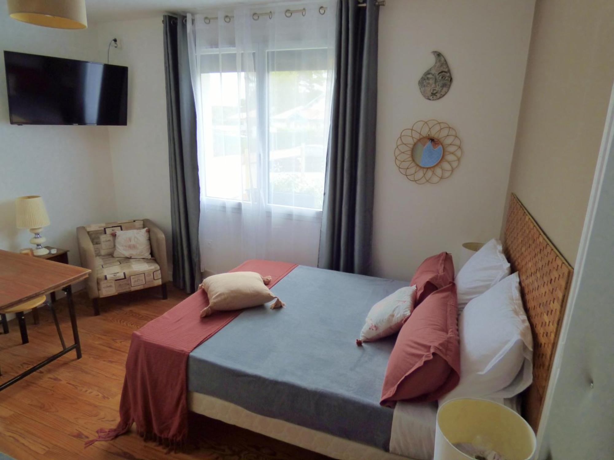"Les Logis D'Argent" Chambre D'Hote Avec Wc, Sdb, Tv, Wifi, Option Petit Dejeuner , Parking มีมีซ็อง ภายนอก รูปภาพ