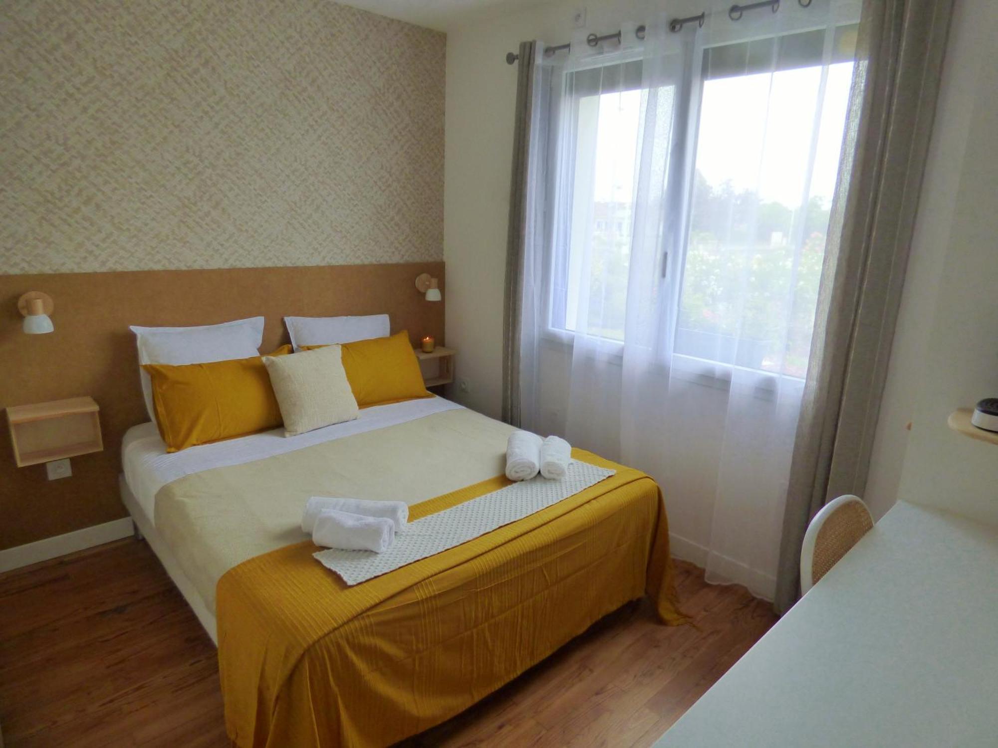 "Les Logis D'Argent" Chambre D'Hote Avec Wc, Sdb, Tv, Wifi, Option Petit Dejeuner , Parking มีมีซ็อง ภายนอก รูปภาพ